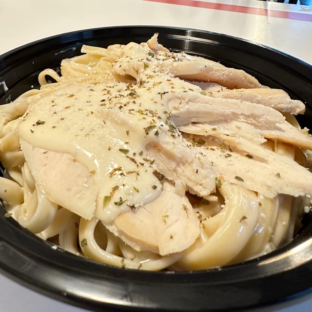 Fettuccine Alfredo Dinner.