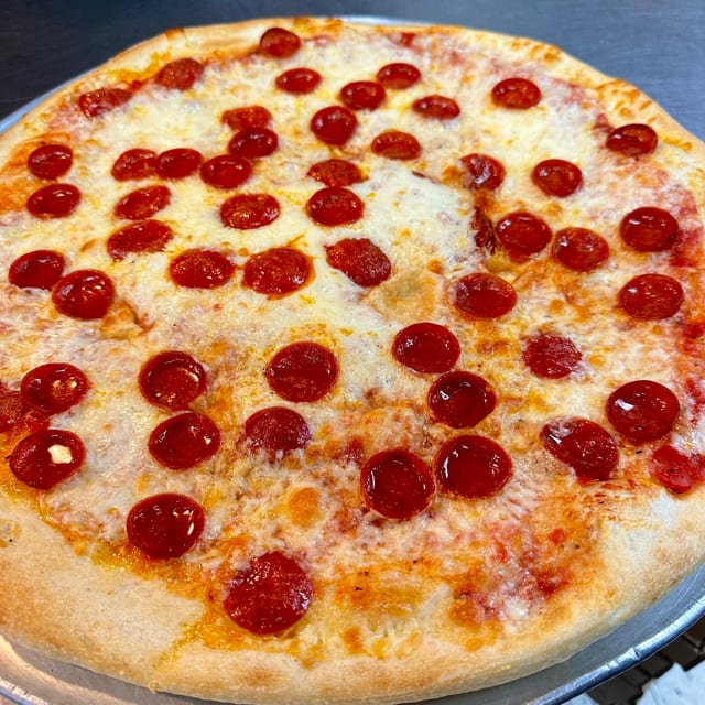 Friday (1 FREE Topping on ALL Large Pizzas) (Free 1\2 Toppings Type In Custom Modifier).