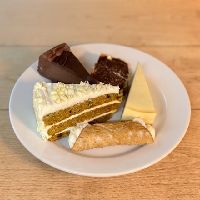 Plain New York Style Cheesecake.