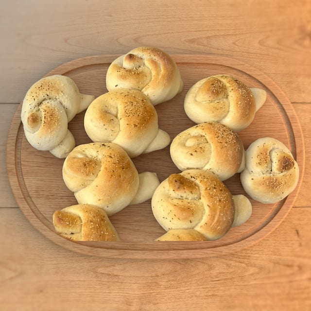Garlic Knot.